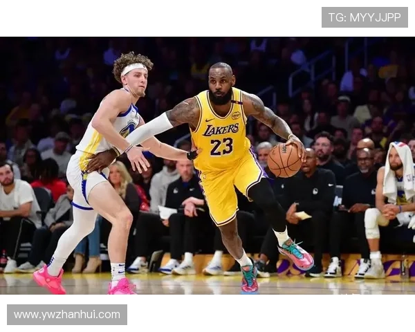 劲爆对决引爆全场湖人逆转勇士上演绝佳戏码再掀高潮时刻震撼全美 劲爆对决引爆全场湖人逆转勇士上演绝佳戏码再掀高潮时刻震撼全美