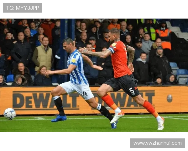 哈德斯菲尔德足球俱乐部发展历程与未来展望分析 哈德斯菲尔德足球俱乐部发展历程与未来展望分析