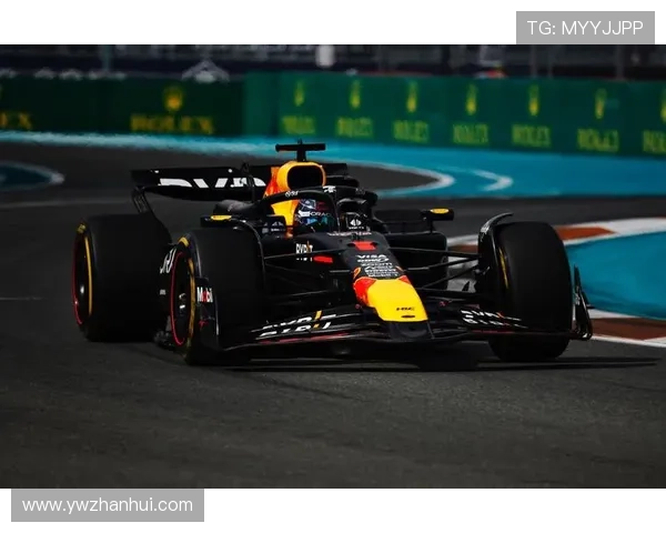 F1新赛季揭幕争冠格局生变多支车队暗流涌动技术规则调整引发关注 F1新赛季揭幕争冠格局生变多支车队暗流涌动技术规则调整引发关注