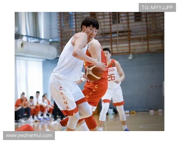 中国男篮备战奥运关键战役新老结合冲击世界强队展现团队精神与实力 中国男篮备战奥运关键战役新老结合冲击世界强队展现团队精神与实力