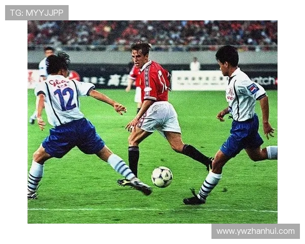 欧洲豪门鏖战再掀高潮新星逆袭成焦点引爆赛场风云再起震撼全场目光