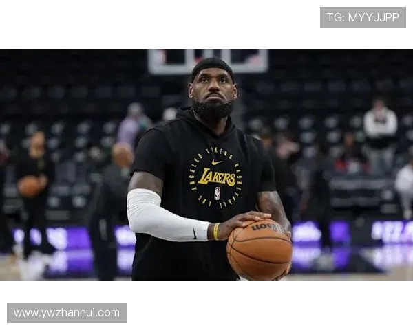 湖人迎关键赛程詹姆斯复出领衔西部格局再起波澜新赛季争冠悬念升温 湖人迎关键赛程詹姆斯复出领衔西部格局再起波澜新赛季争冠悬念升温