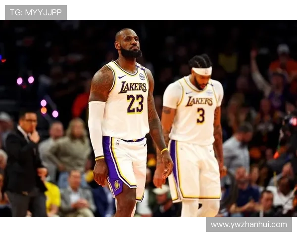 詹姆斯携湖人冲击季后赛首轮对阵强敌 杜兰特伤愈复出助太阳追击榜首 詹姆斯携湖人冲击季后赛首轮对阵强敌 杜兰特伤愈复出助太阳追击榜首